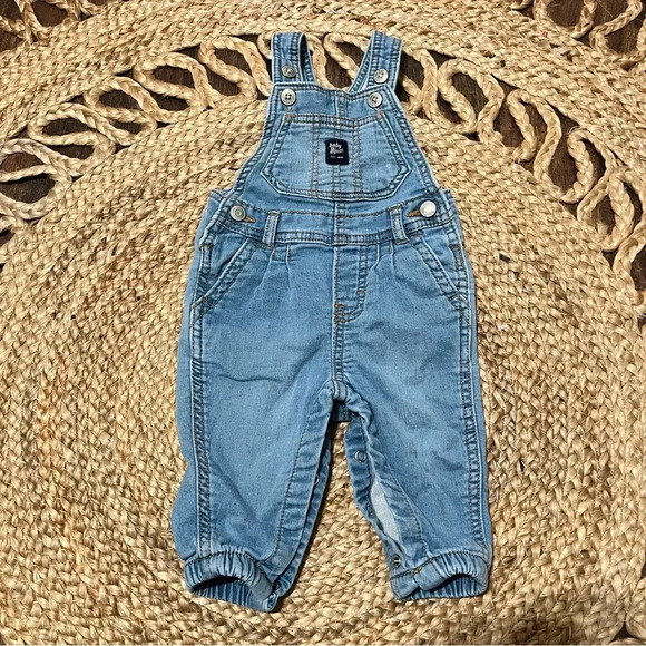 OSHKOSH B'Gosh BLUE Denim Overalls Jeans Baby 6 Months Unisex - Picture 1 of 4